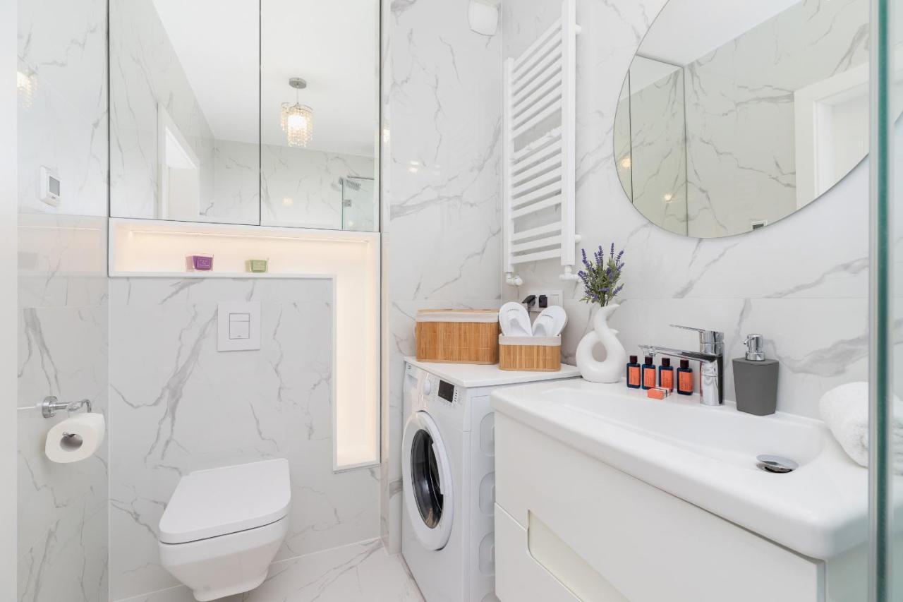 Fredry 6 Premium Lagiewniki By Renters Prestige Apartment